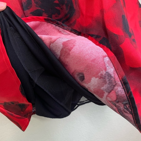 Speechless Satin Red and Black Floral Pattern Cocktail Dress With Pockets Size 1 - Picture 5 of 8